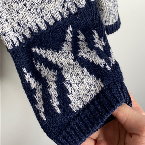 Vintage keyhole button Aztec pattern sweater sz S - Picture 8 of 11